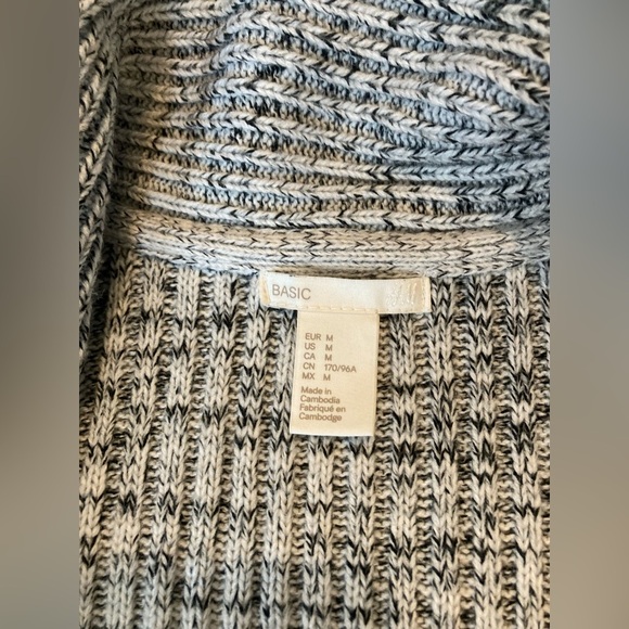 H&M Basics women’s M cardigan - Picture 2 of 4